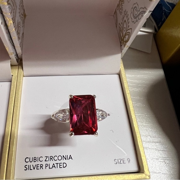 Charter Club Emerald Cut Red Crystal Ring in Silver-Tone Size 6,8,9,11 NWT - Picture 7 of 8
